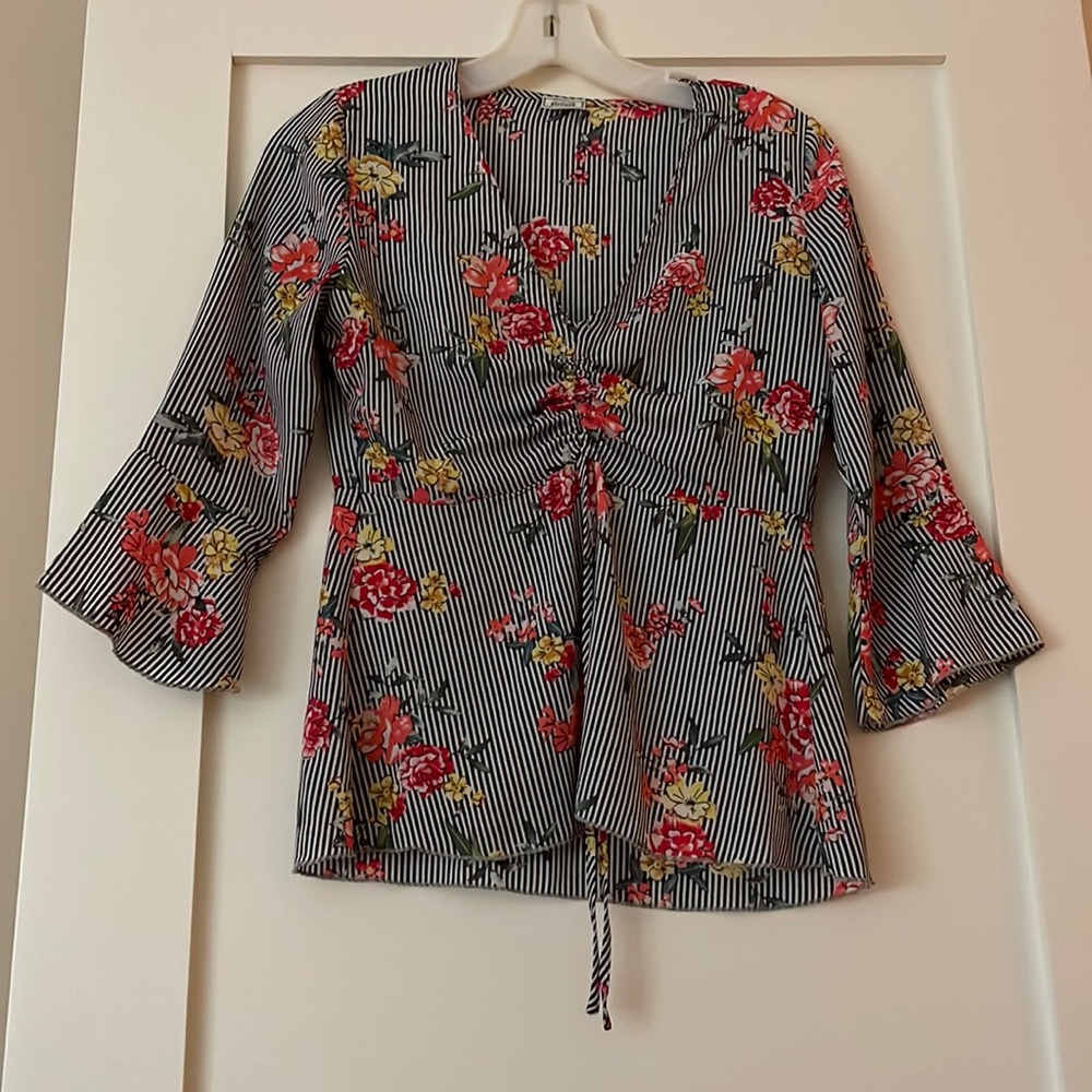 Pimkie stylish striped blouse with floral prints and drawstring front